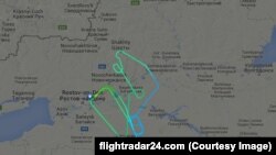 Рейс FZ981 компании FlyDubai перед заходом на посадку в аэропорту Ростова-на-Дону 