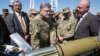 Порошенко: в Украине находятся 11 тыс. российских военных 